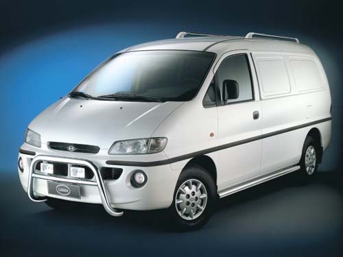 Hyundai Starex / H200 / H-1 - Трубы боковые с площадкой для ноги 60 мм, нержавейка, длинная база