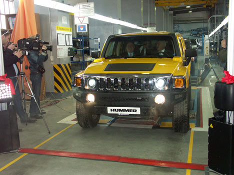 В Калининграде начался выпуск внедорожников Hummer H3